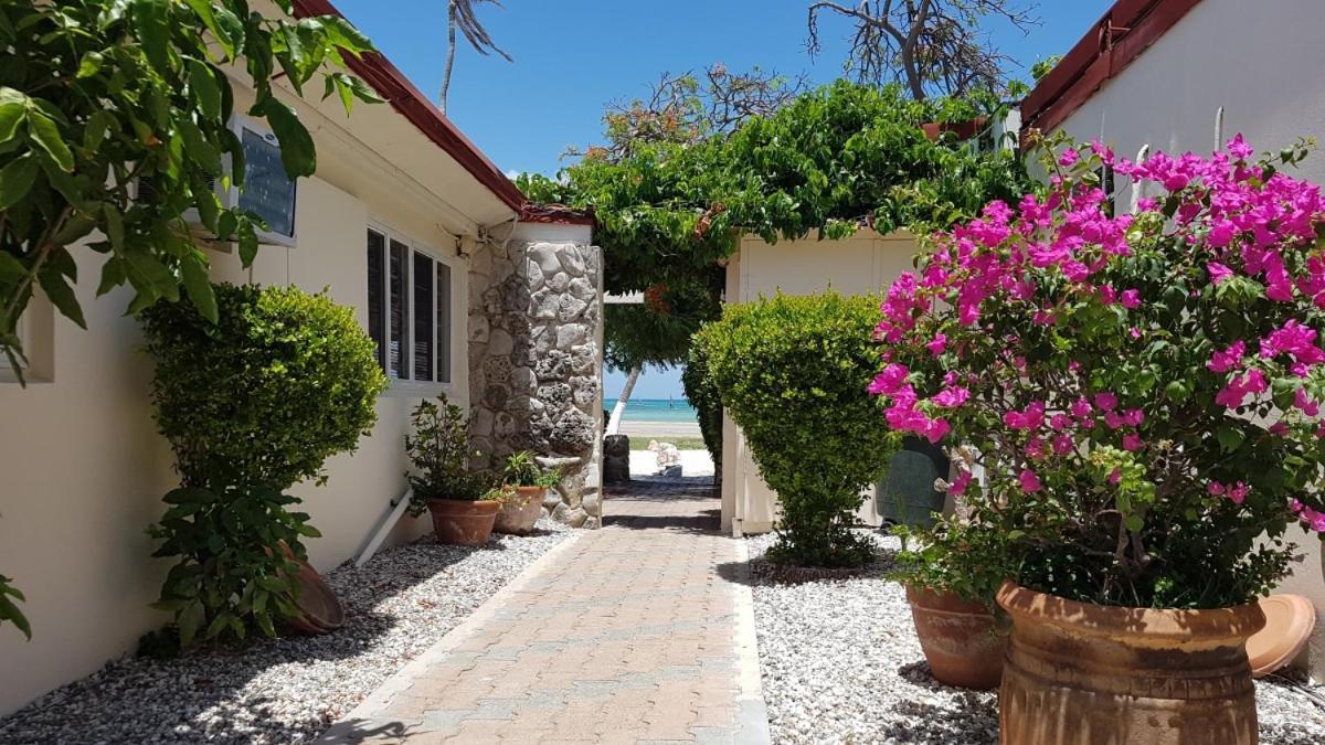 Aruba Beach Villas Palm Beach Exterior photo