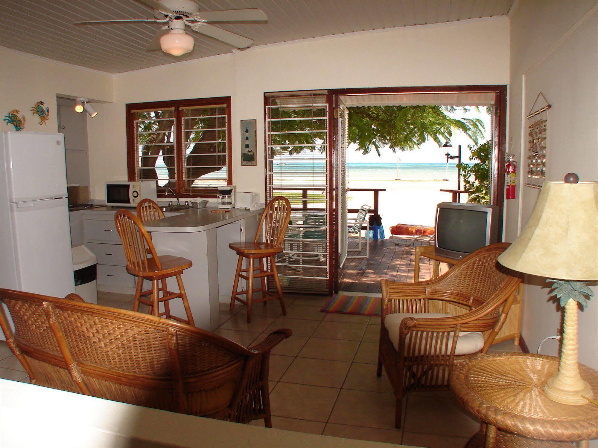 Aruba Beach Villas Palm Beach Exterior photo